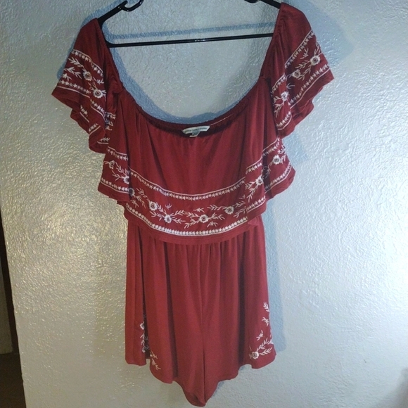 Burgundy Floral Embroidered American Eagle Romper XS - Picture 1 of 6